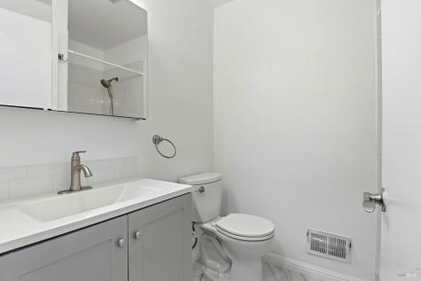 12 Lakeview Court Novato CA 94947