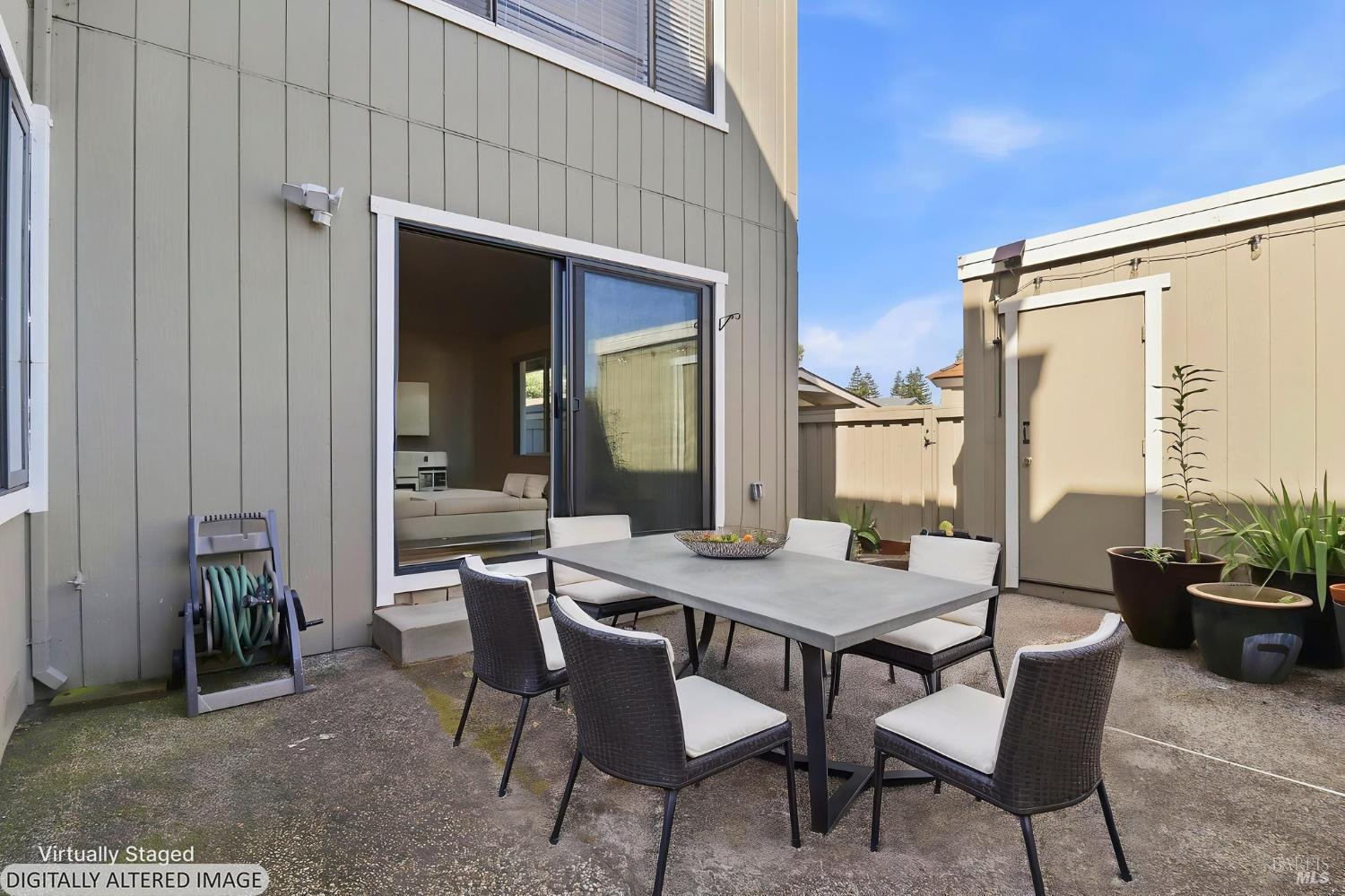 12 Lakeview Court Novato CA 94947