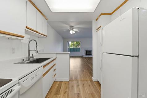 12 Lakeview Court Novato CA 94947