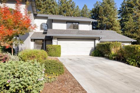 2475 Burnt Oak Drive Santa Rosa CA 95401