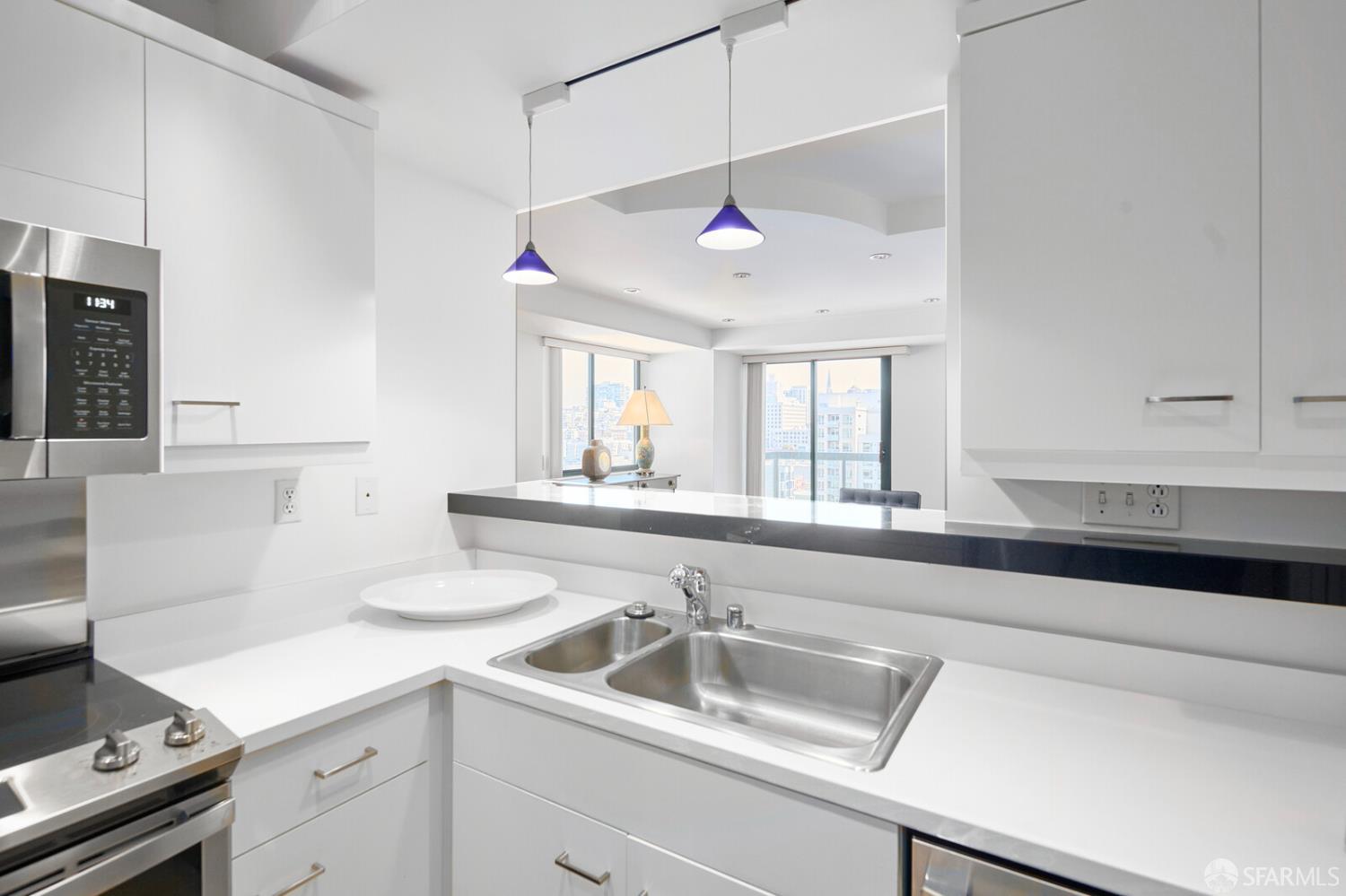 1 Daniel Burnham Court San Francisco CA 94109
