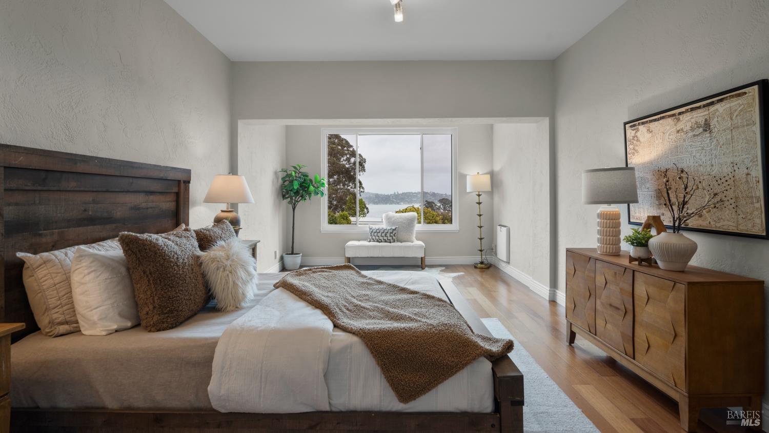 80 Lincoln Drive Sausalito CA 94965