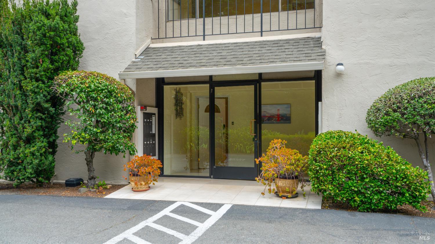 80 Lincoln Drive Sausalito CA 94965