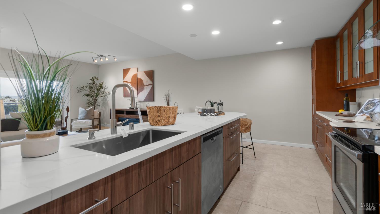 80 Lincoln Drive Sausalito CA 94965