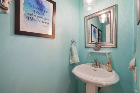 2521 Vallejo Street Santa Rosa CA 95405