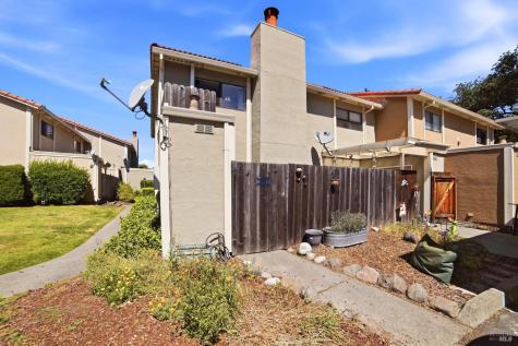 2521 Vallejo Street Santa Rosa CA 95405
