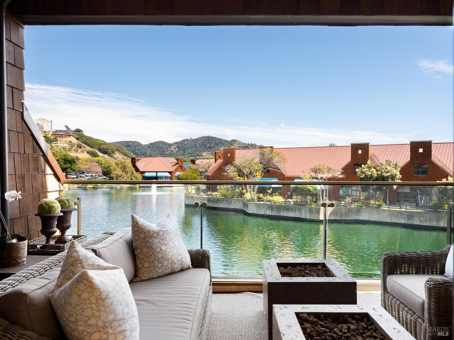 2 Lagoon Vista Road Tiburon CA 94920