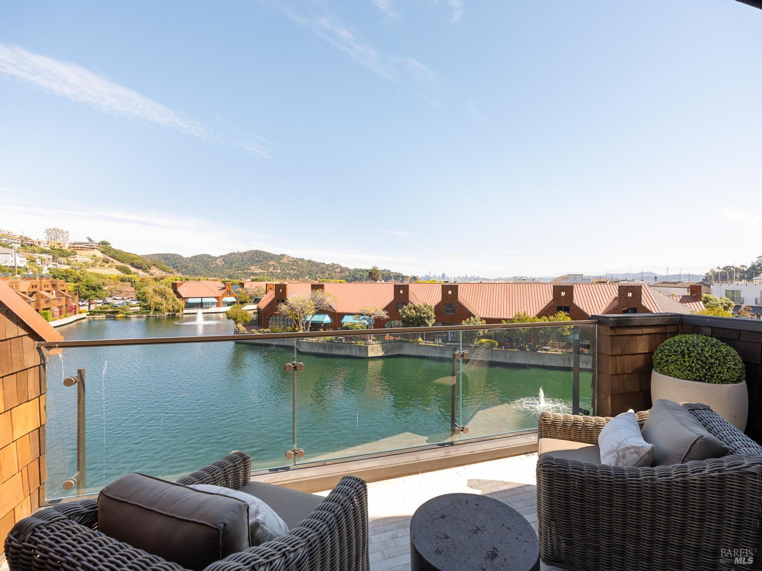 2 Lagoon Vista Road Tiburon CA 94920