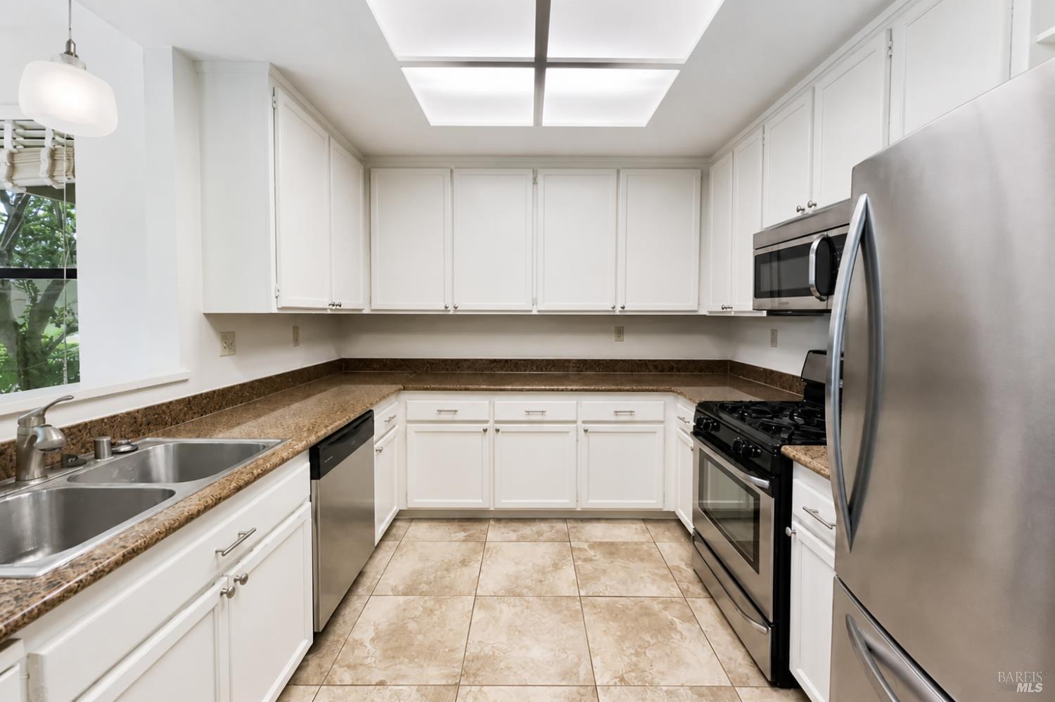 615 Cherry Avenue Sonoma CA 95476