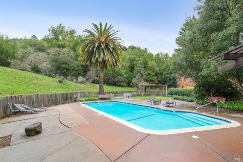 1 Love Court Fairfax CA 94930