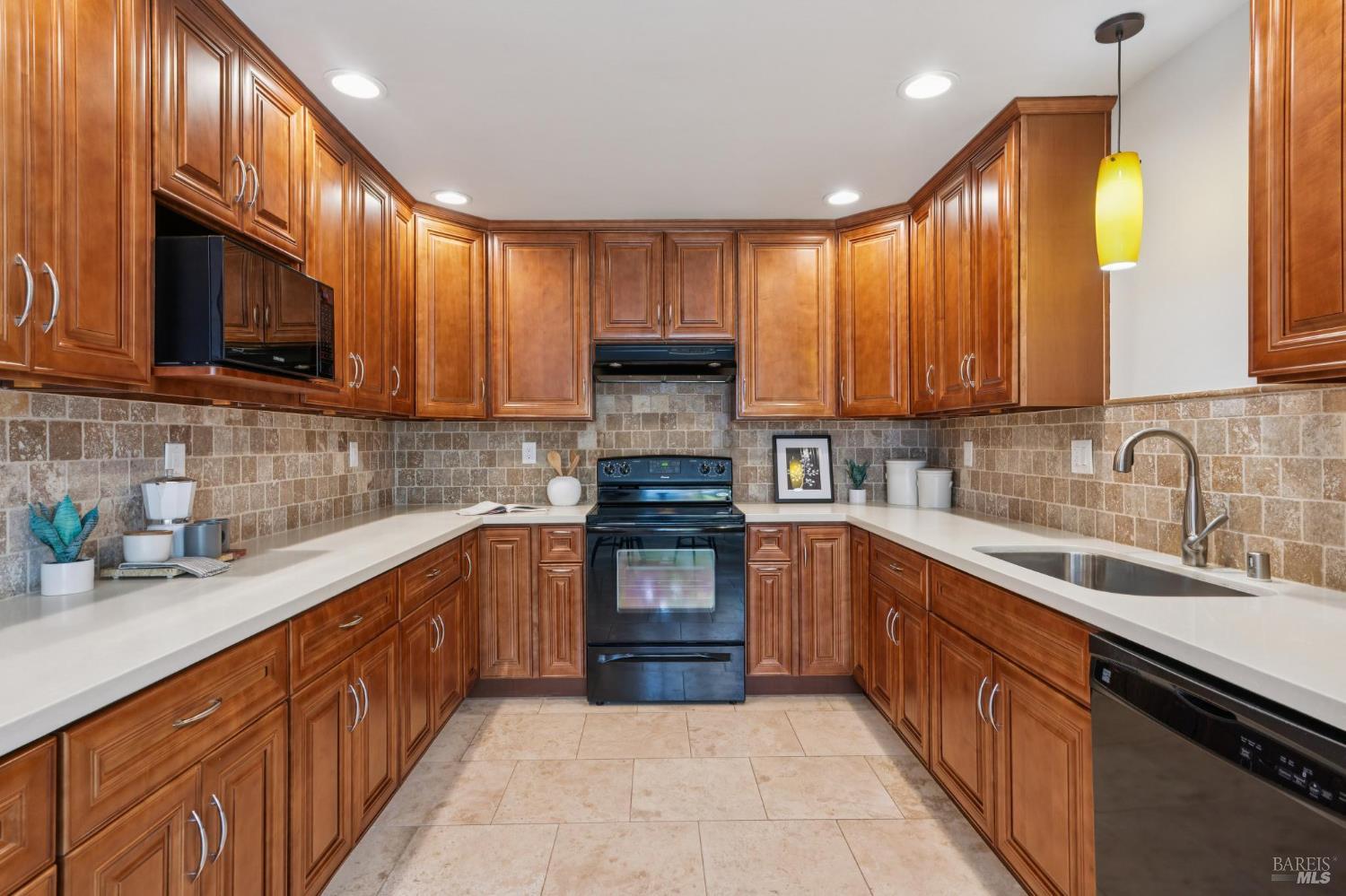 3 Duarte Court Novato CA 94949