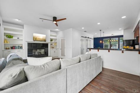 9141 Windsor Road Windsor CA 95492