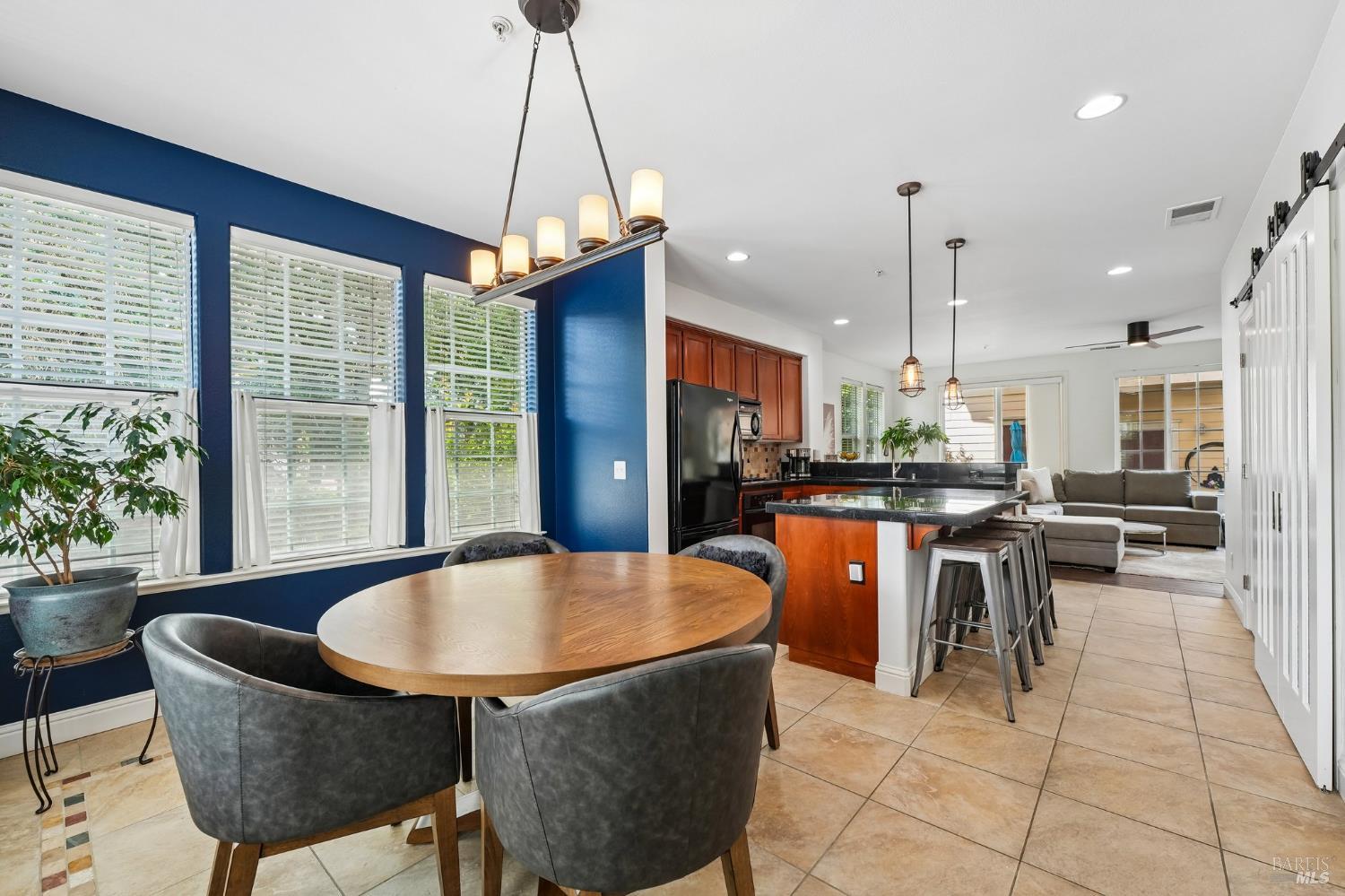 9141 Windsor Road Windsor CA 95492