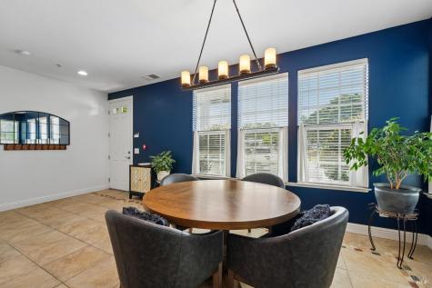 9141 Windsor Road Windsor CA 95492