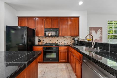 9141 Windsor Road Windsor CA 95492