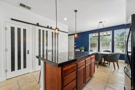 9141 Windsor Road Windsor CA 95492