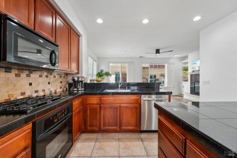 9141 Windsor Road Windsor CA 95492