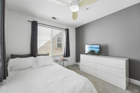 9141 Windsor Road Windsor CA 95492