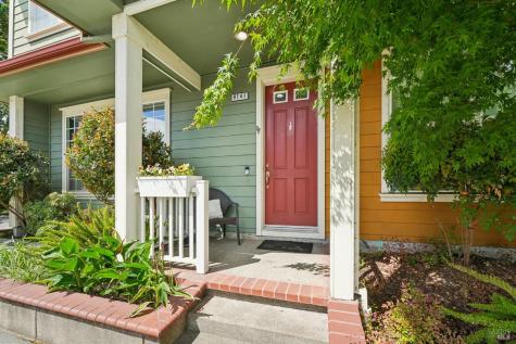 9141 Windsor Road Windsor CA 95492