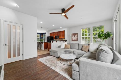 9141 Windsor Road Windsor CA 95492
