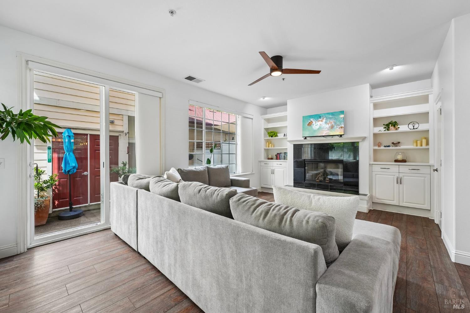 9141 Windsor Road Windsor CA 95492