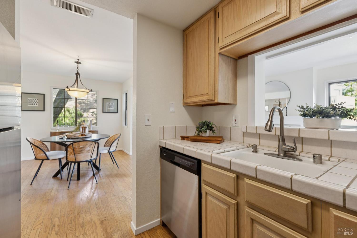 261 Redhawk Road Novato CA 94949