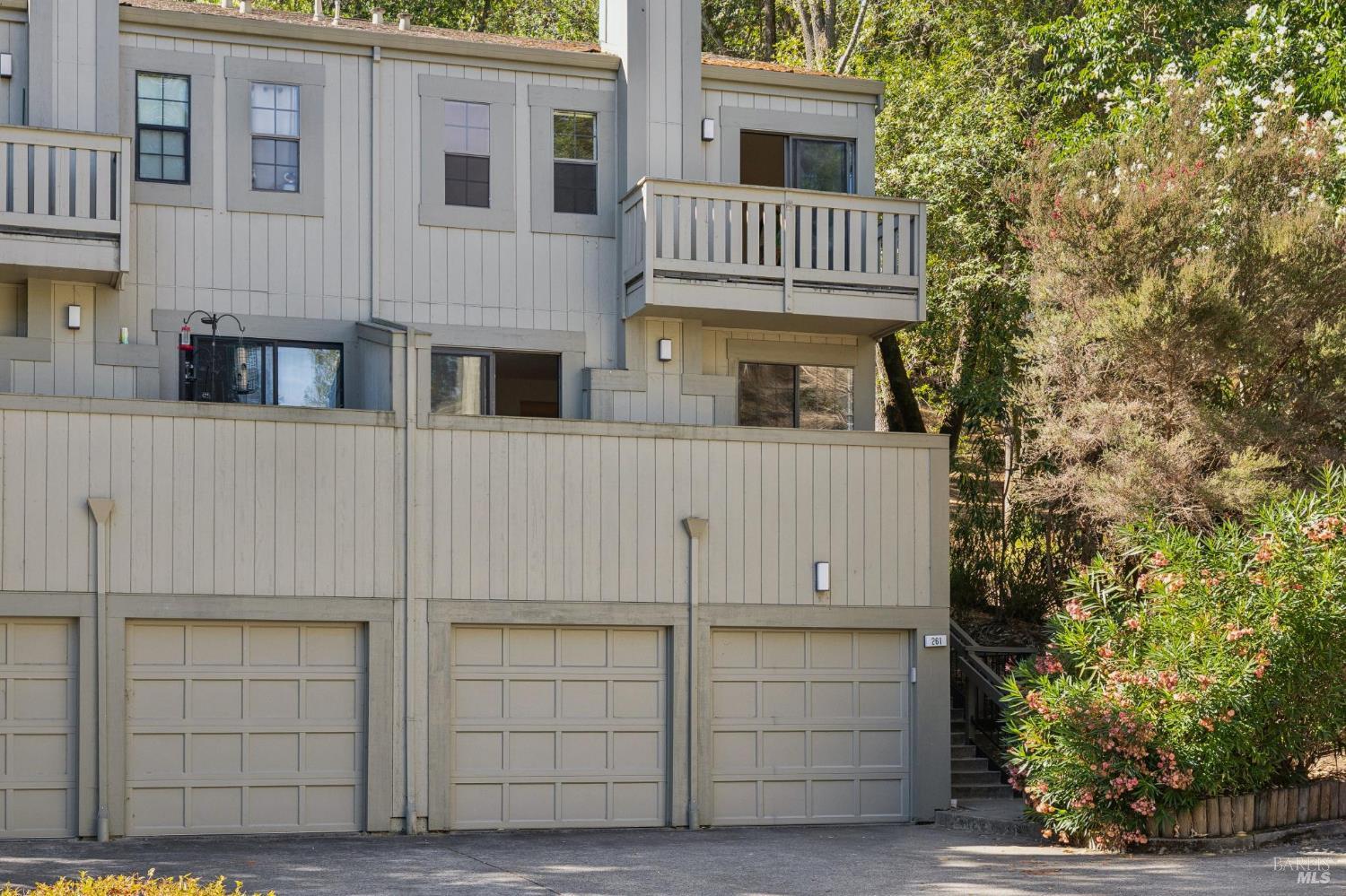 261 Redhawk Road Novato CA 94949