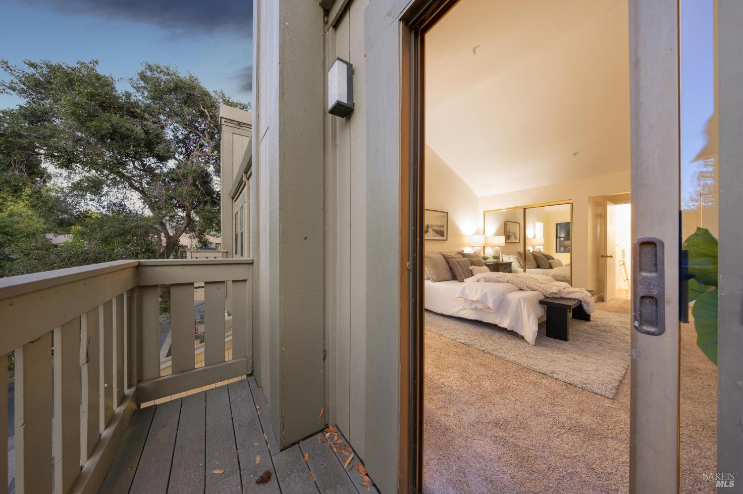 261 Redhawk Road Novato CA 94949
