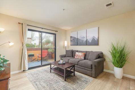 8201 Camino Colegio Street Rohnert Park CA 94928