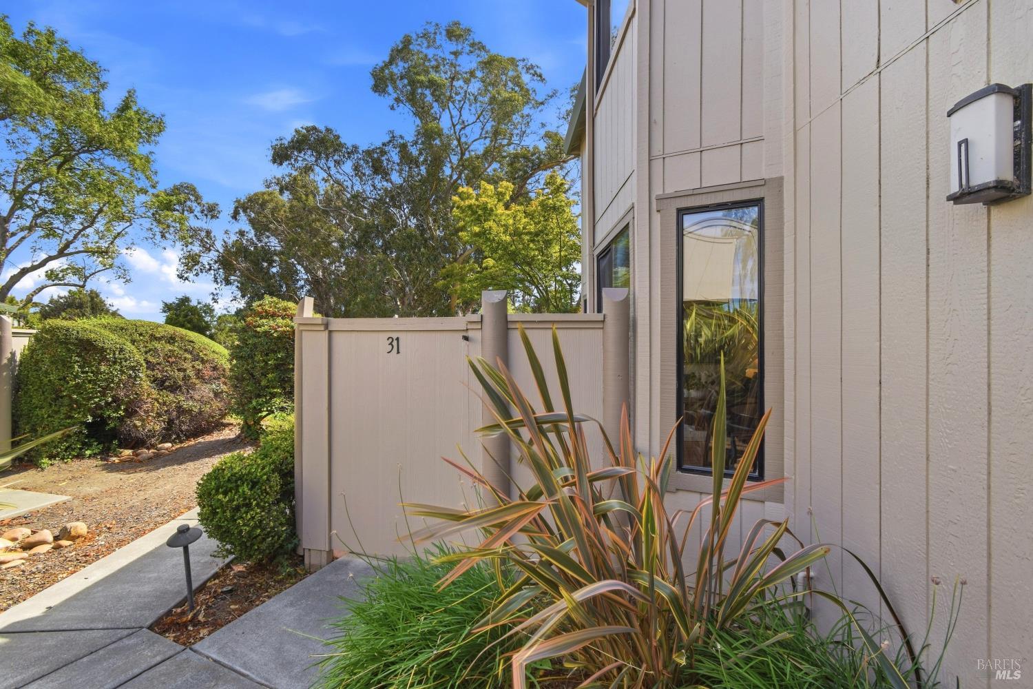 31 Wharf Circle San Rafael CA 94903