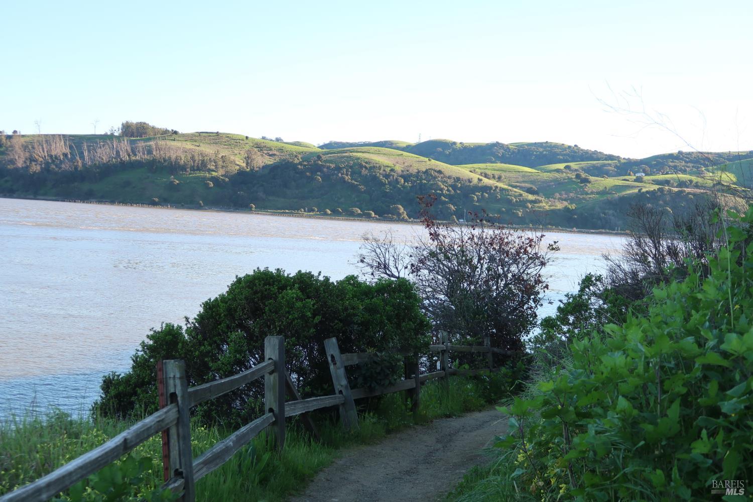 900 Cambridge Drive Benicia CA 94510