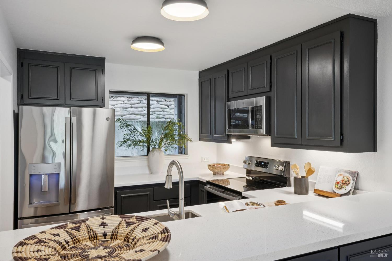 649 Via Casitas Greenbrae CA 94904
