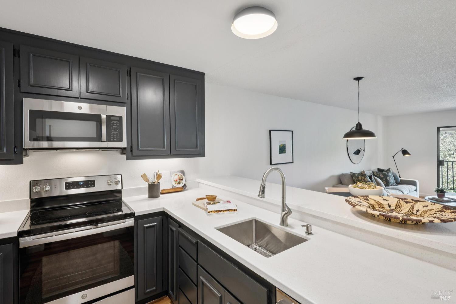 649 Via Casitas Greenbrae CA 94904