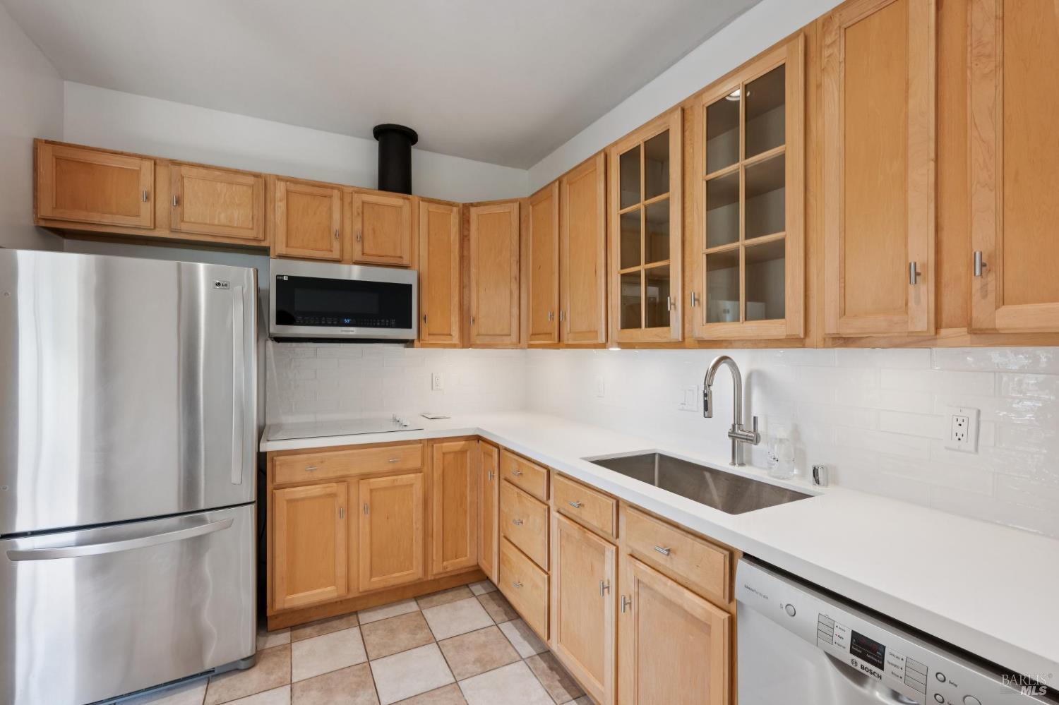 38 Corte Oriental Greenbrae CA 94904