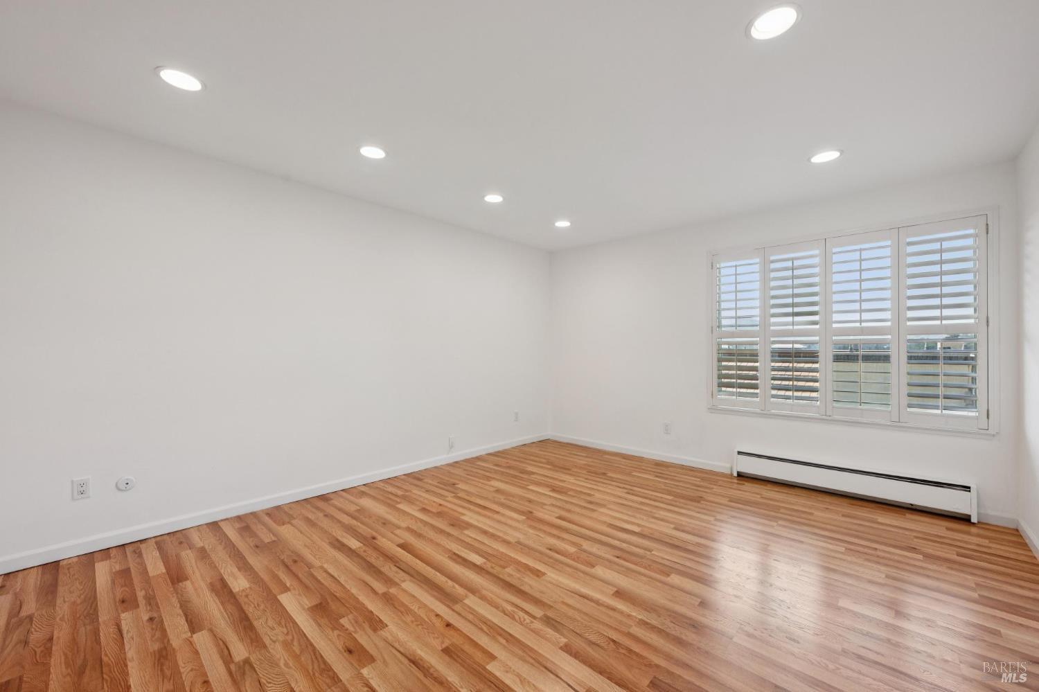 38 Corte Oriental Greenbrae CA 94904