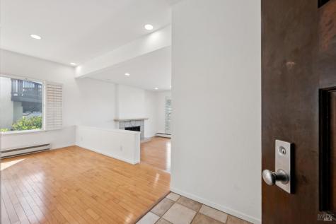 38 Corte Oriental Greenbrae CA 94904