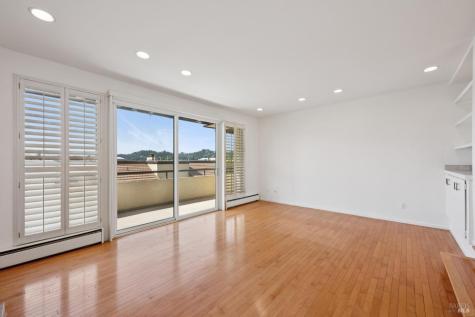 38 Corte Oriental Greenbrae CA 94904