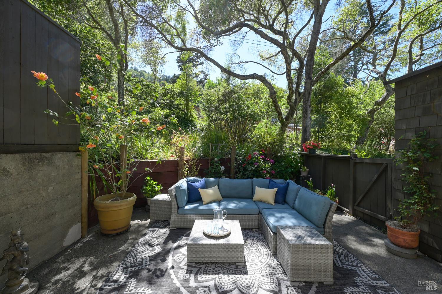 1411 Casa Buena Drive Corte Madera CA 94925