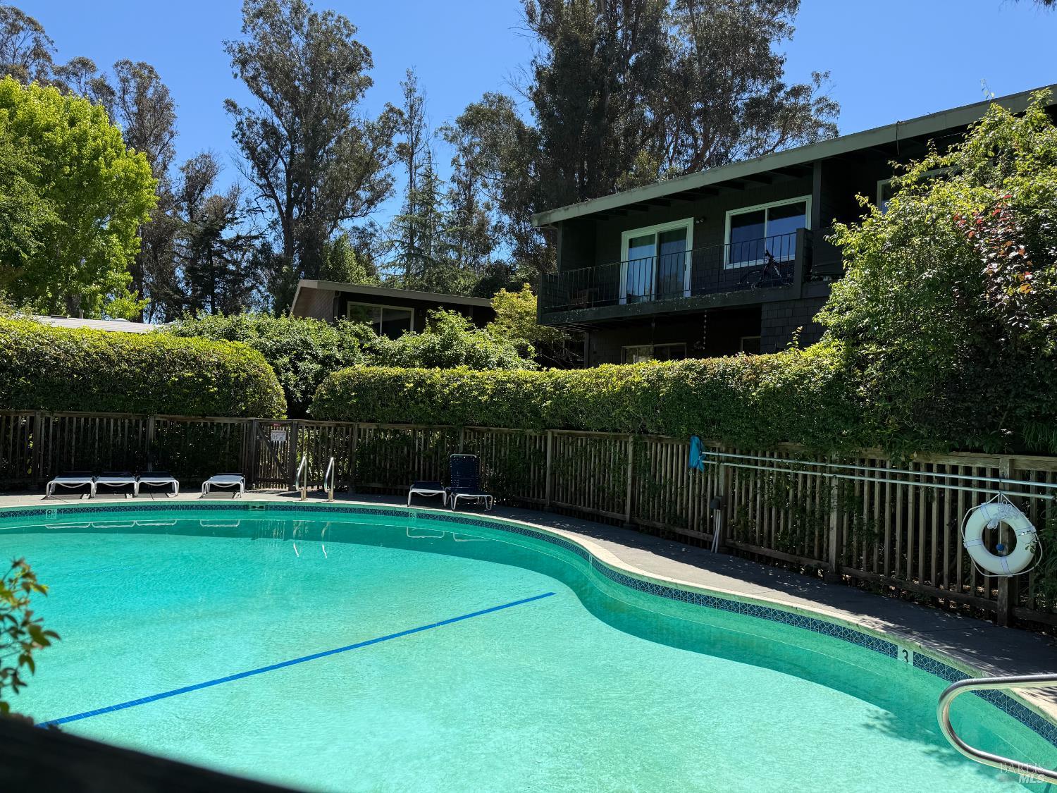 1411 Casa Buena Drive Corte Madera CA 94925