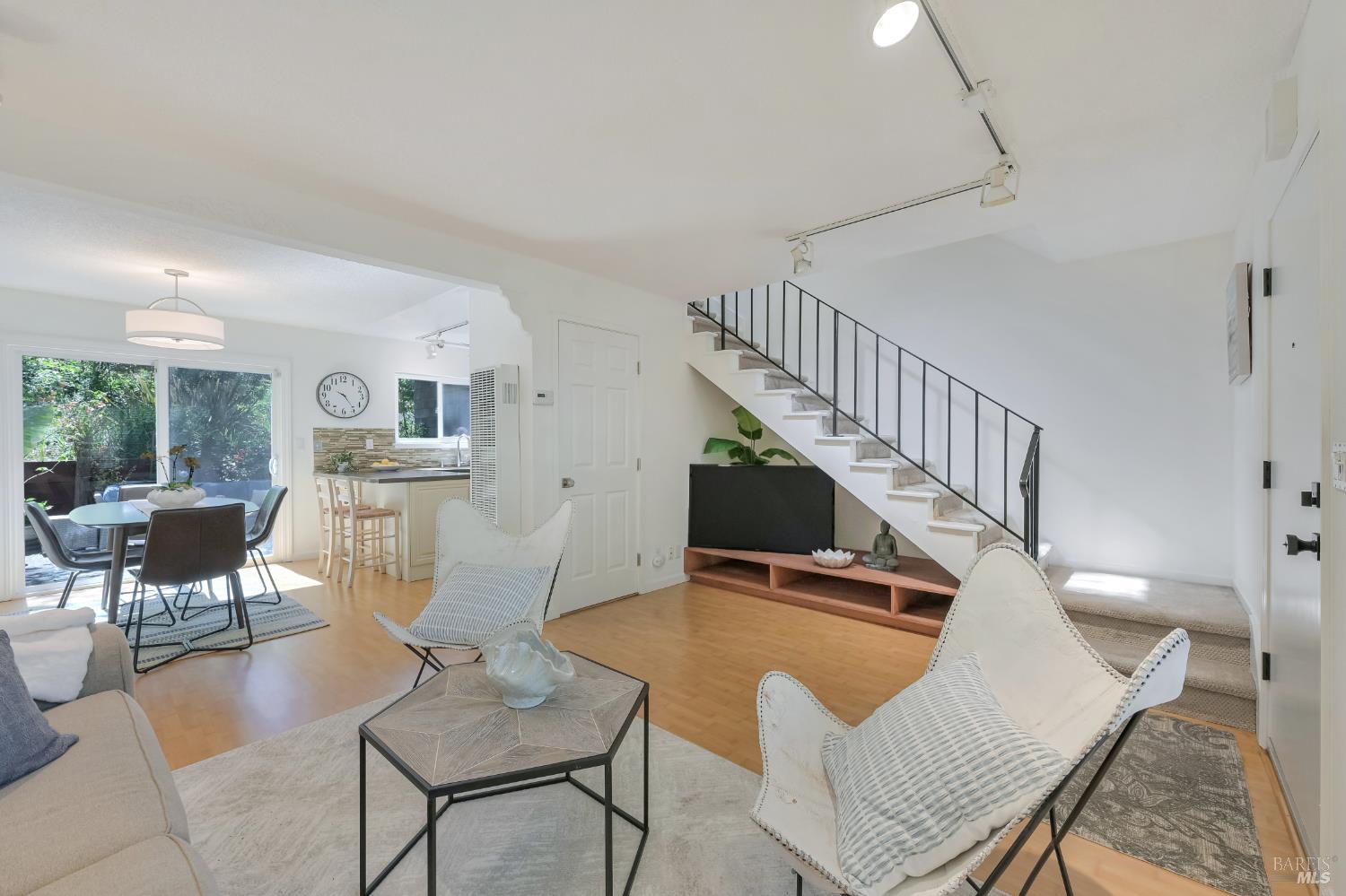 1411 Casa Buena Drive Corte Madera CA 94925