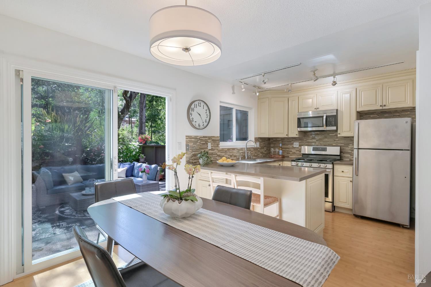 1411 Casa Buena Drive Corte Madera CA 94925