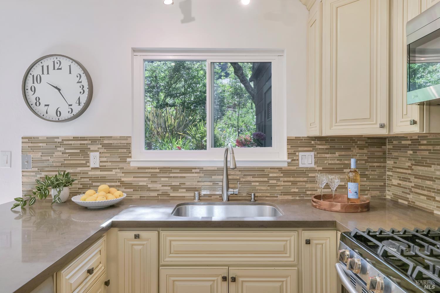 1411 Casa Buena Drive Corte Madera CA 94925