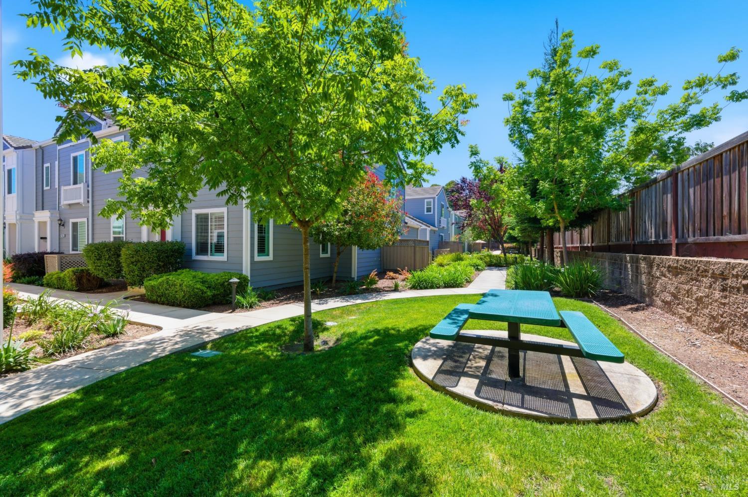 2151 Eva Street Napa CA 94559