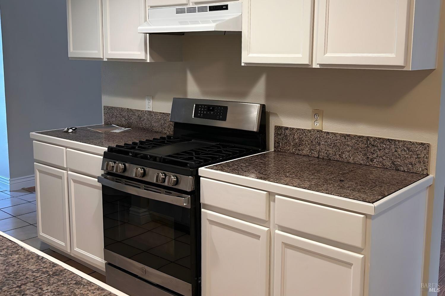 1022 Ruth Place Santa Rosa CA 95401