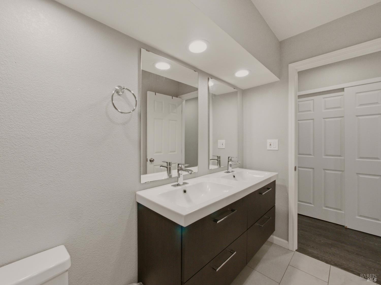 2984 Yulupa Avenue Santa Rosa CA 95405