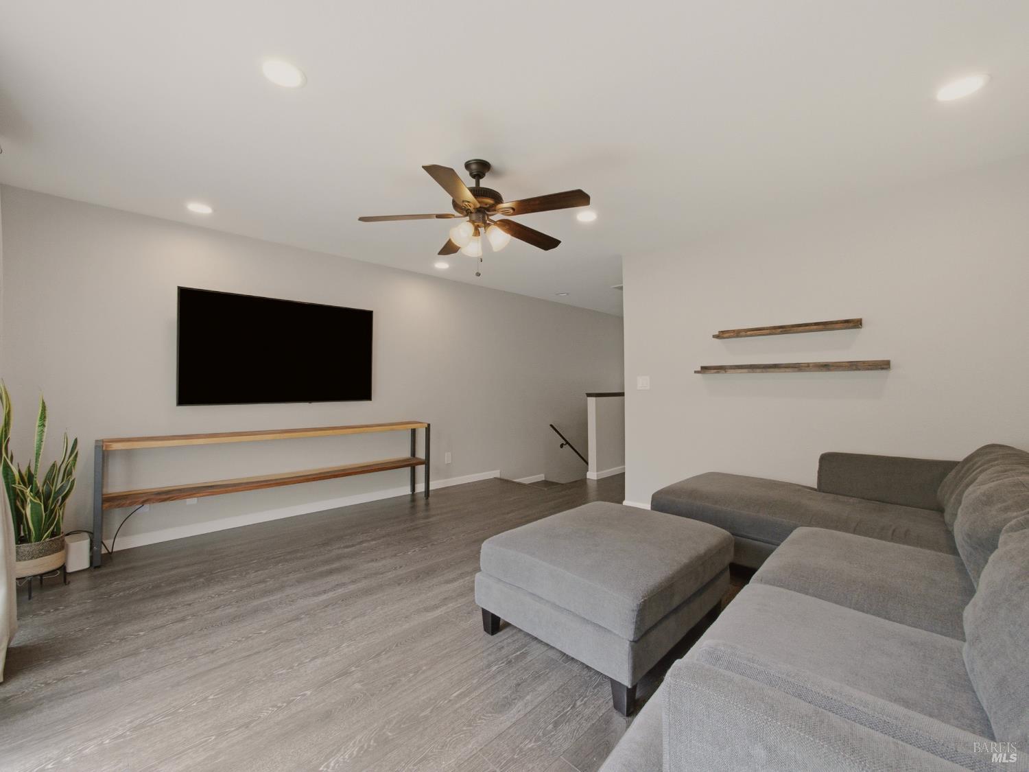 2984 Yulupa Avenue Santa Rosa CA 95405