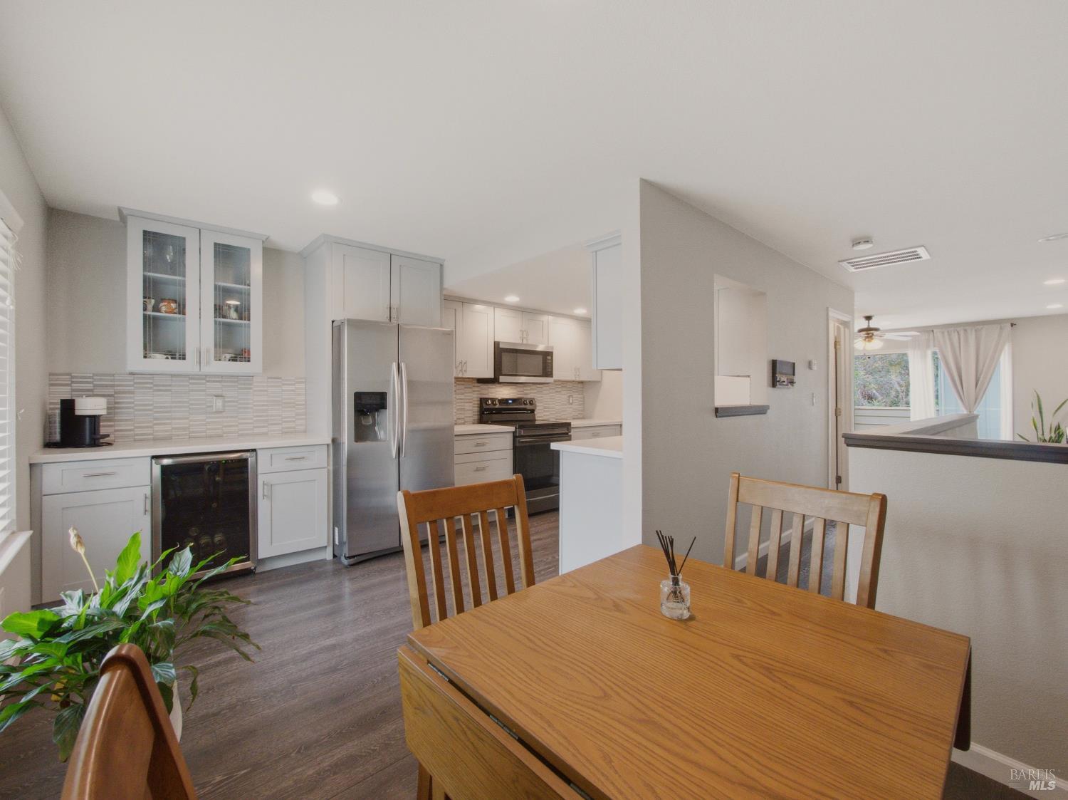 2984 Yulupa Avenue Santa Rosa CA 95405