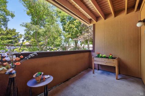 8201 Camino Colegio Drive Rohnert Park CA 94928