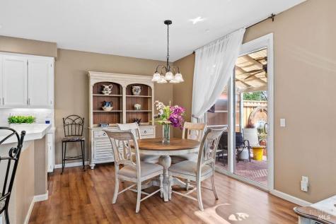 2854 Pearblossom Drive Santa Rosa CA 95407