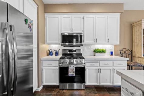 2854 Pearblossom Drive Santa Rosa CA 95407